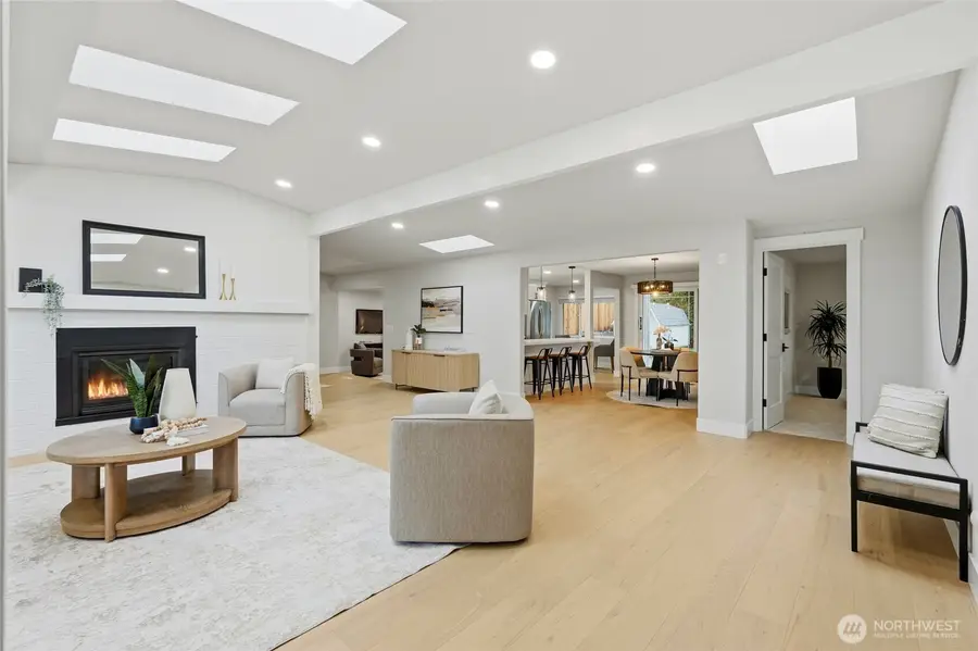 11024 SE 27th Place, Bellevue, WA 98004 - Image #3