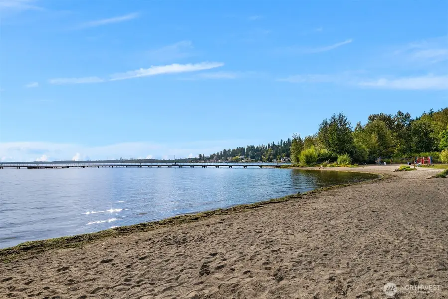 12014 98th Avenue Ne #101, Kirkland, WA 98034 - Image #2