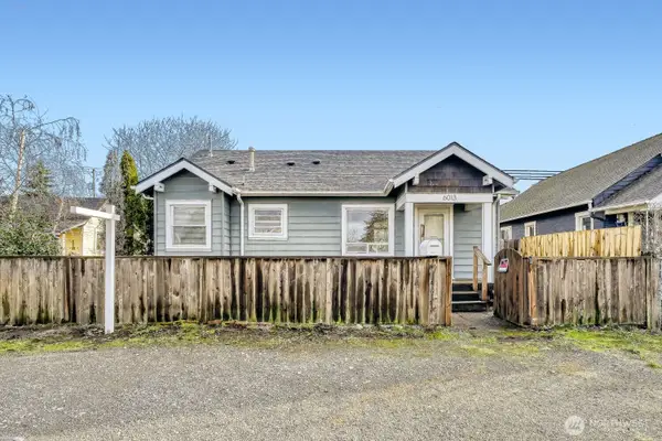6013 S Pine Street, Tacoma, WA 98409