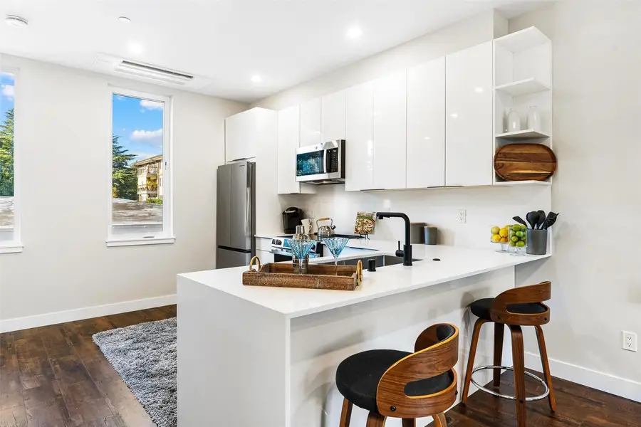 7144 47th Avenue Sw, Seattle, WA 98136 - Image #3