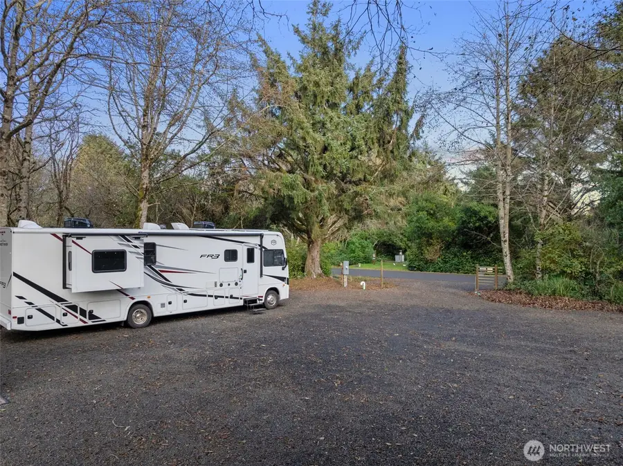 337 Mast Ave Nw #416,415,417, Ocean Shores, WA 98569 - Image #2