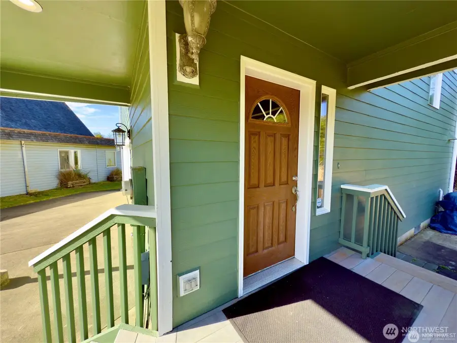 189 S Sand Dune Avenue Sw, Ocean Shores, WA 98569 - Image #2