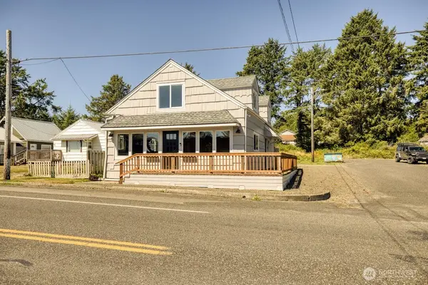 40 Main Street, Pacific Beach, WA 98571