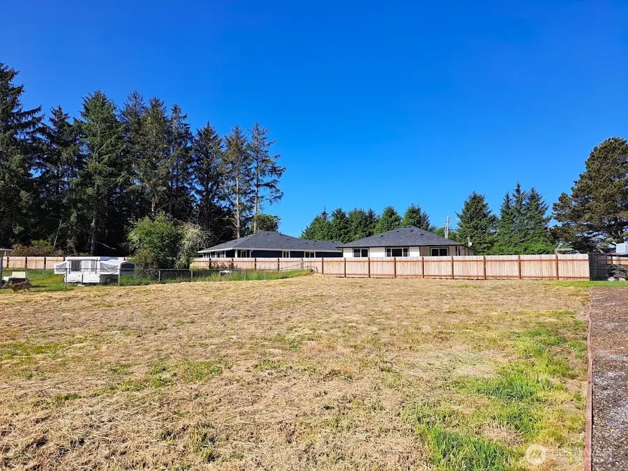 729 Wood Duck Avenue Se, Ocean Shores, WA 98569 - #2
