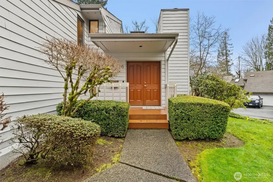 10 143rd Avenue Se, Bellevue, WA 98007 - #3
