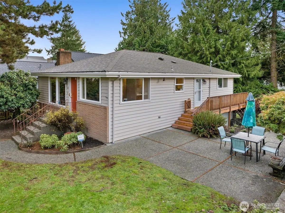 3203 NE 89th Street, Seattle, WA 98115 - Image #1