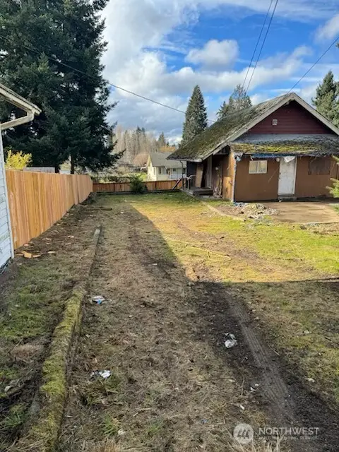 8633 Thompson Avenue, Tacoma, WA 98444 - Image #2