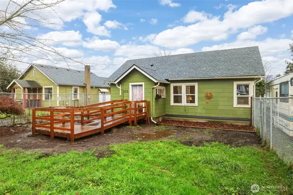 325 E Main Street, Mossyrock, WA 98564