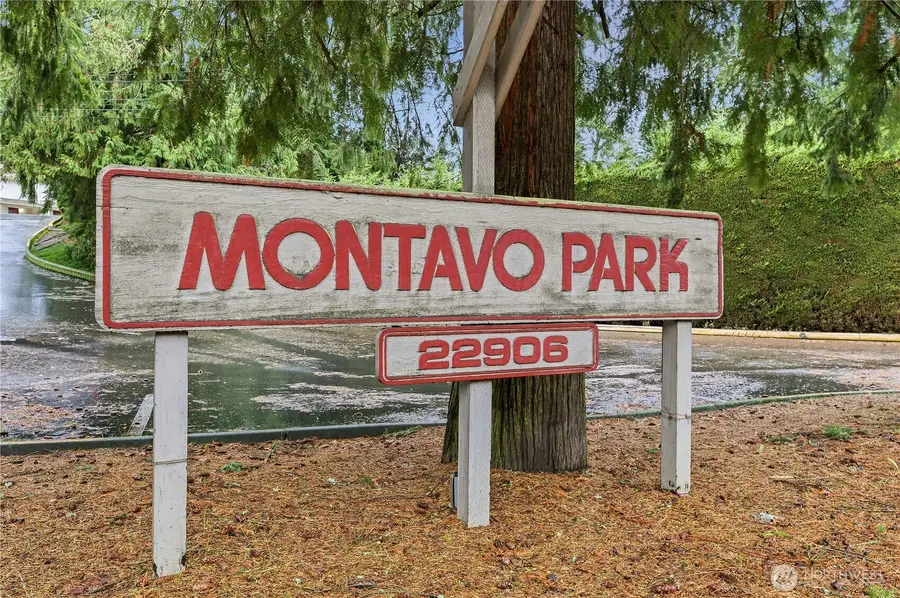 22906 Edmonds Way #10, Edmonds, WA 98020 - Image #2