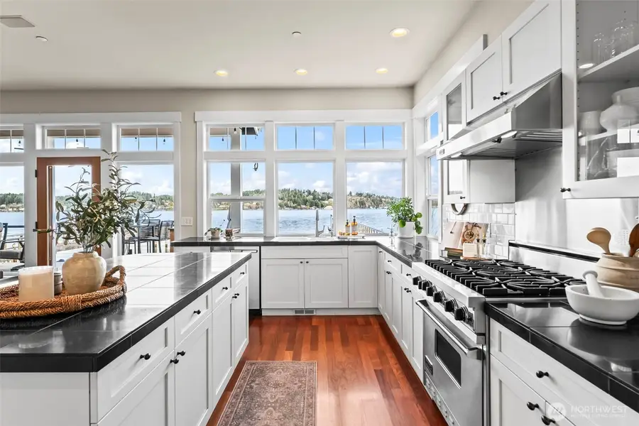 839 Fox Drive, Fox Island, WA 98333 - Image #2