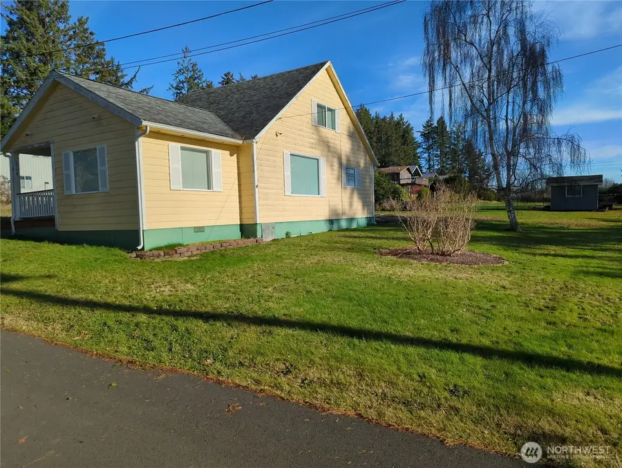 1104 Rose Avenue Ne, Ilwaco, WA 98624 - Image #2