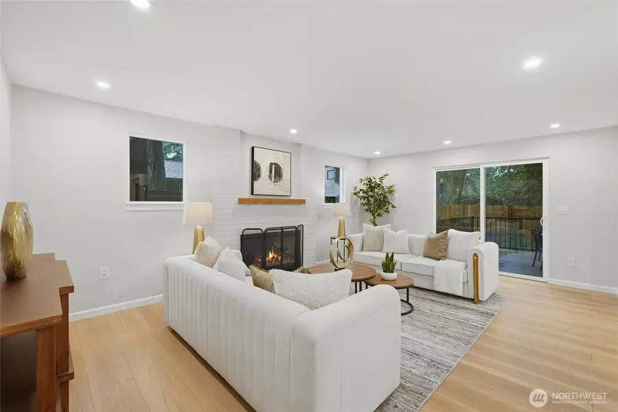 9112 120th Avenue Se, Newcastle, WA 98056 - Image #3