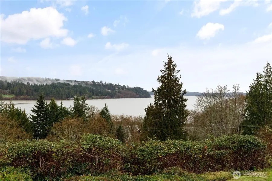 461 Hazelwood Drive, Oak Harbor, WA 98277 - Image #2