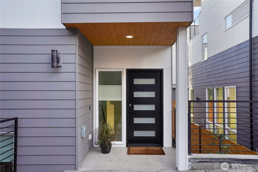 9017 14th Avenue Sw, Seattle, WA 98106 - Image #2