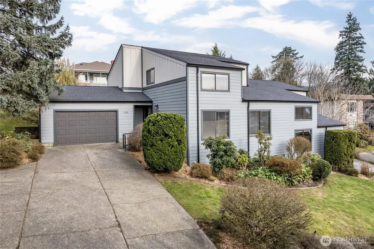 1205 Holly Street, Kelso, WA 98626 - #1
