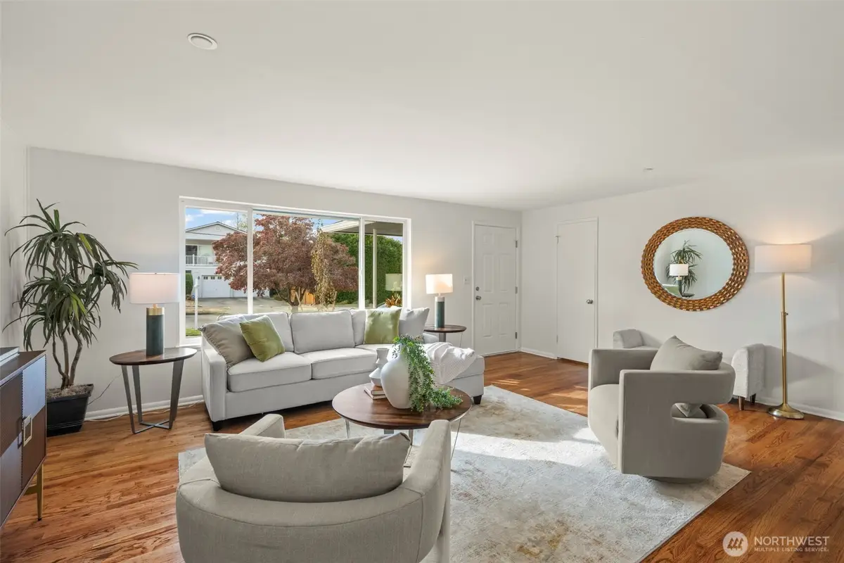 9728 57th Avenue S #A, Seattle, WA 98118 - Image #1