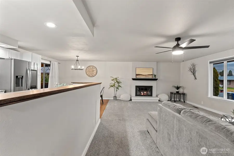 250 N Newton Ave, East Wenatchee, WA 98802 - Image #3