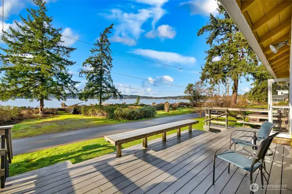 534 Sundin Drive, Camano Island, WA 98282