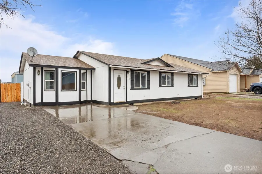 445 E Rainer Street, Othello, WA 99344 - Image #2