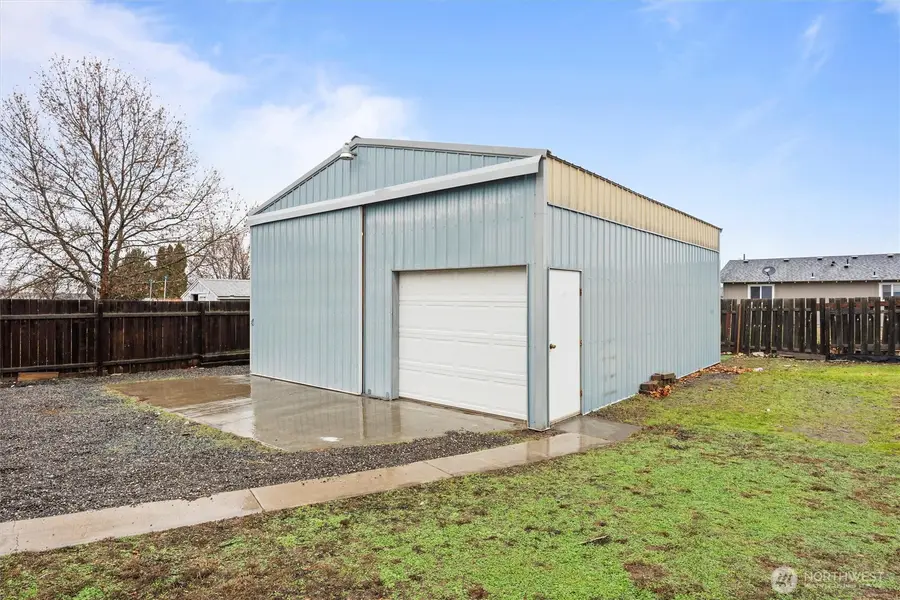 445 E Rainer Street, Othello, WA 99344 - Image #3