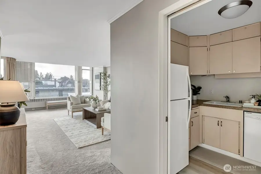 2040 43rd Avenue E #313, Seattle, WA 98112 - Image #3