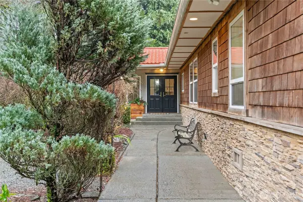 1005 62nd Avenue Ne, Tacoma, WA 98422