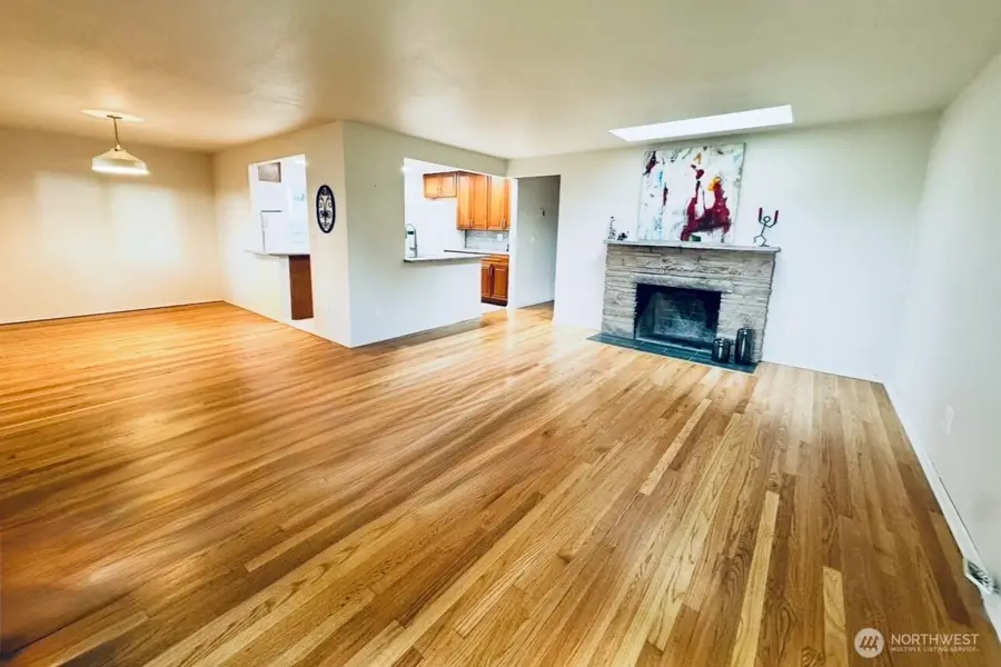 8706 13th Avenue Nw, Seattle, WA 98117 - Image #3