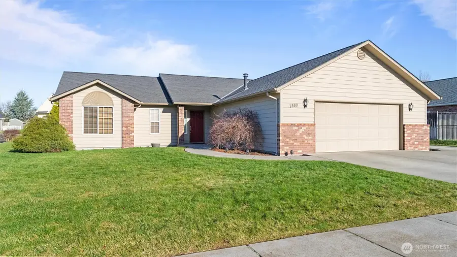 1869 SE Larch Avenue, College Place, WA 99324 - Image #2