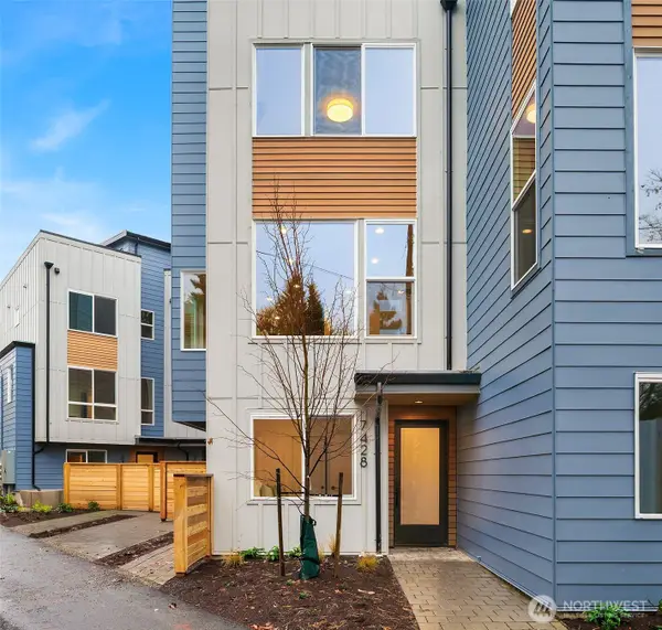 7428 2nd Avenue Ne, Seattle, WA 98115