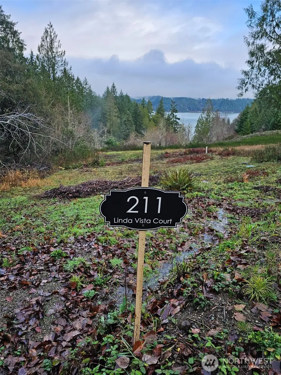 211 Linda Vista Court #28, Union, WA 98592 - Image #2