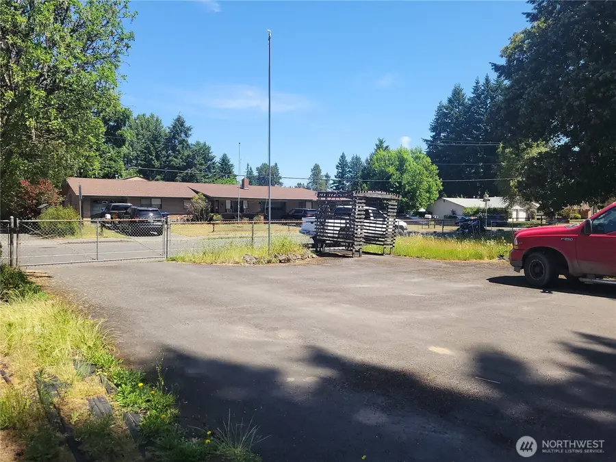 315 Dennis Street Sw, Tumwater, WA 98501 - Image #3