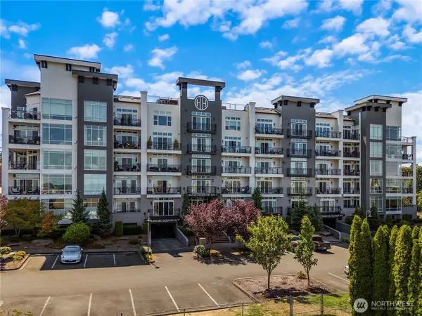 320 E 32nd Street #105, Tacoma, WA 98404