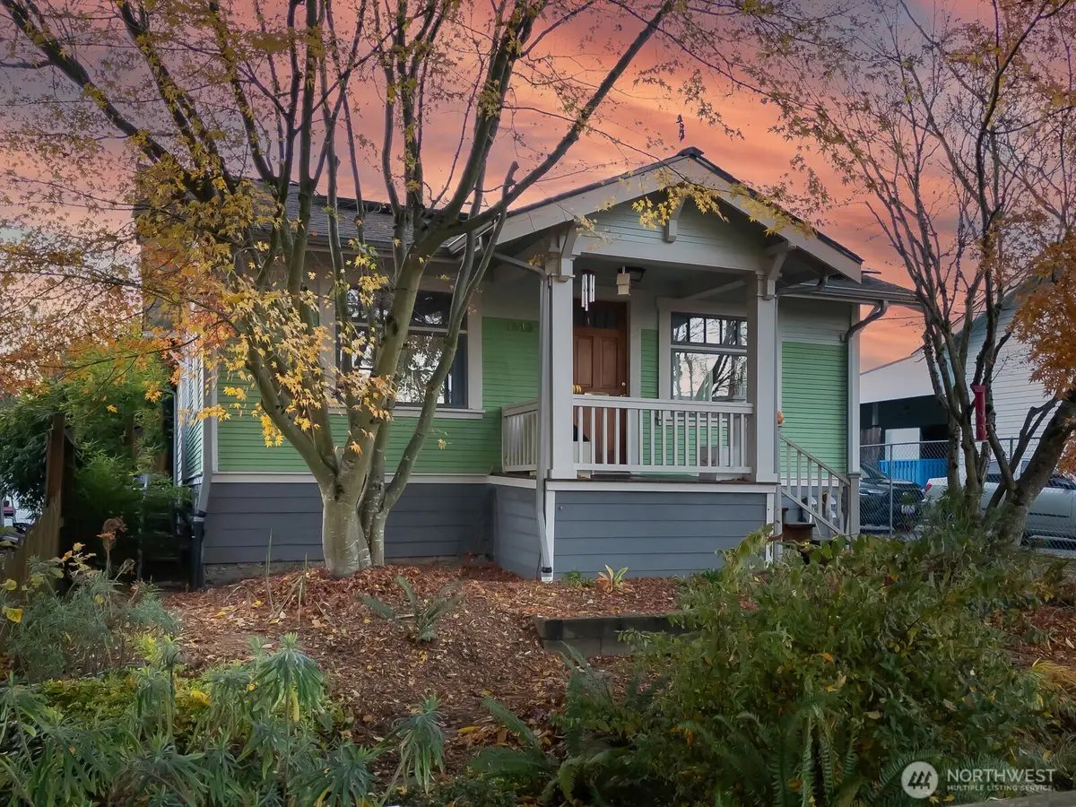 7813 46th Avenue S, Seattle, WA 98118 - Image #1