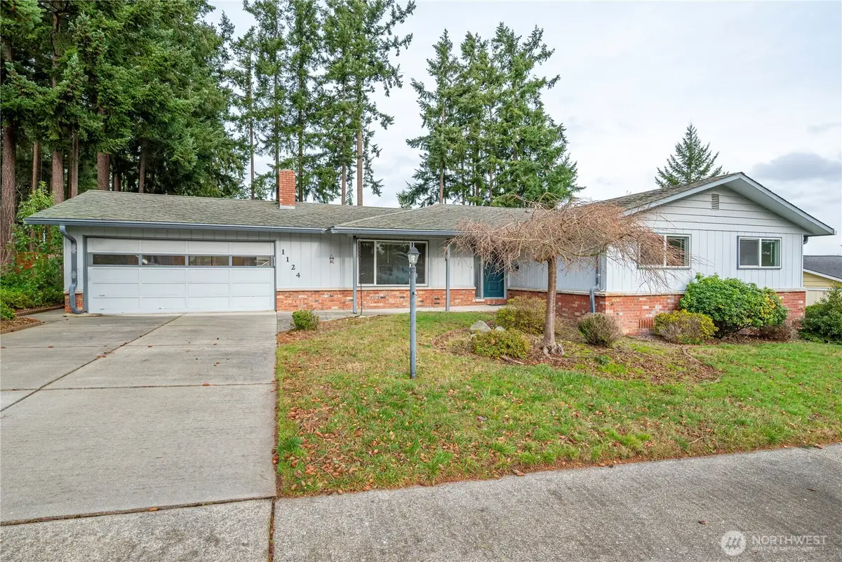 1124 SW 4th Ave, Oak Harbor, WA 98277 - Image #1
