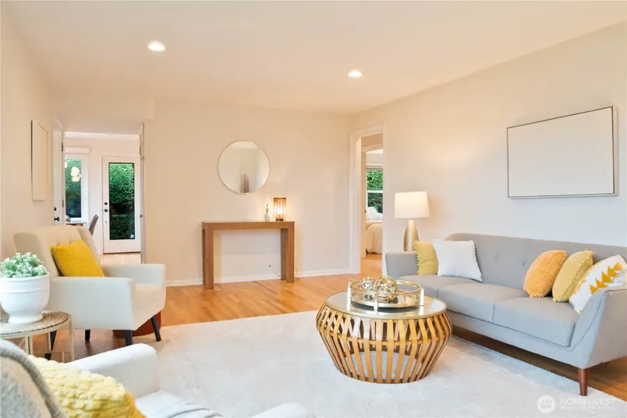 3010 12th Avenue W, Seattle, WA 98119 - Image #3