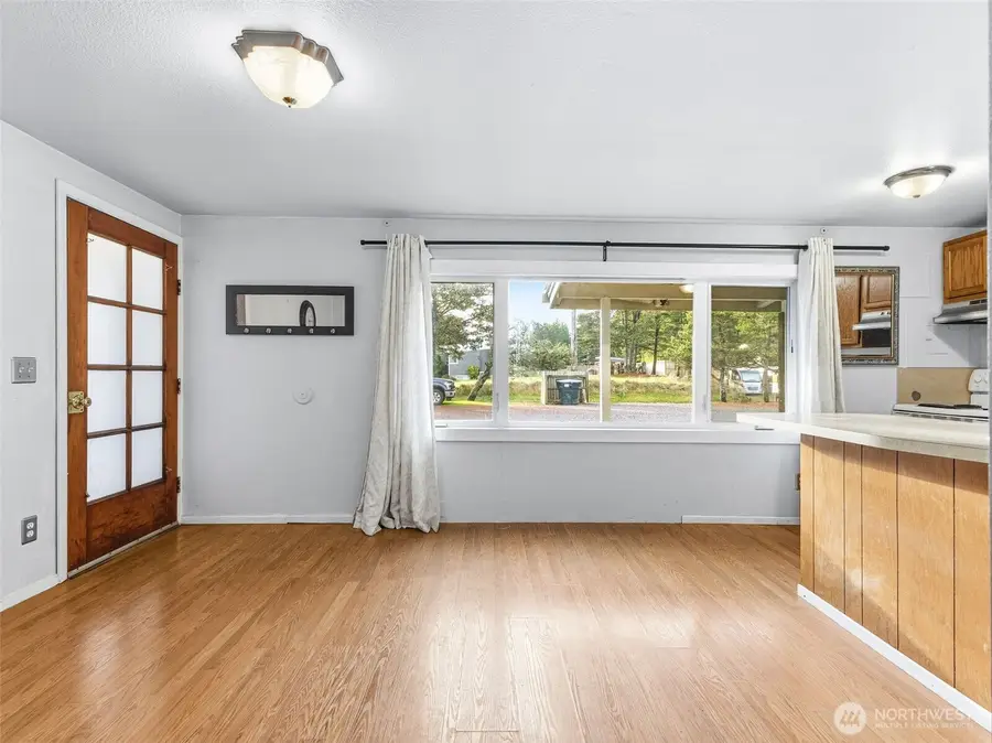 1611 S Ocean Beach Boulevard #8, Long Beach, WA 98631 - Image #3