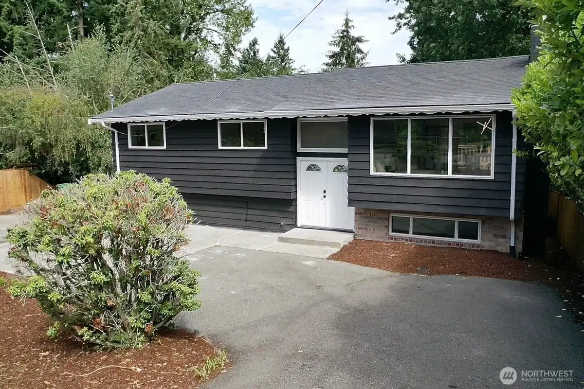 336 NE 175th Street, Shoreline, WA 98155 - Image #1