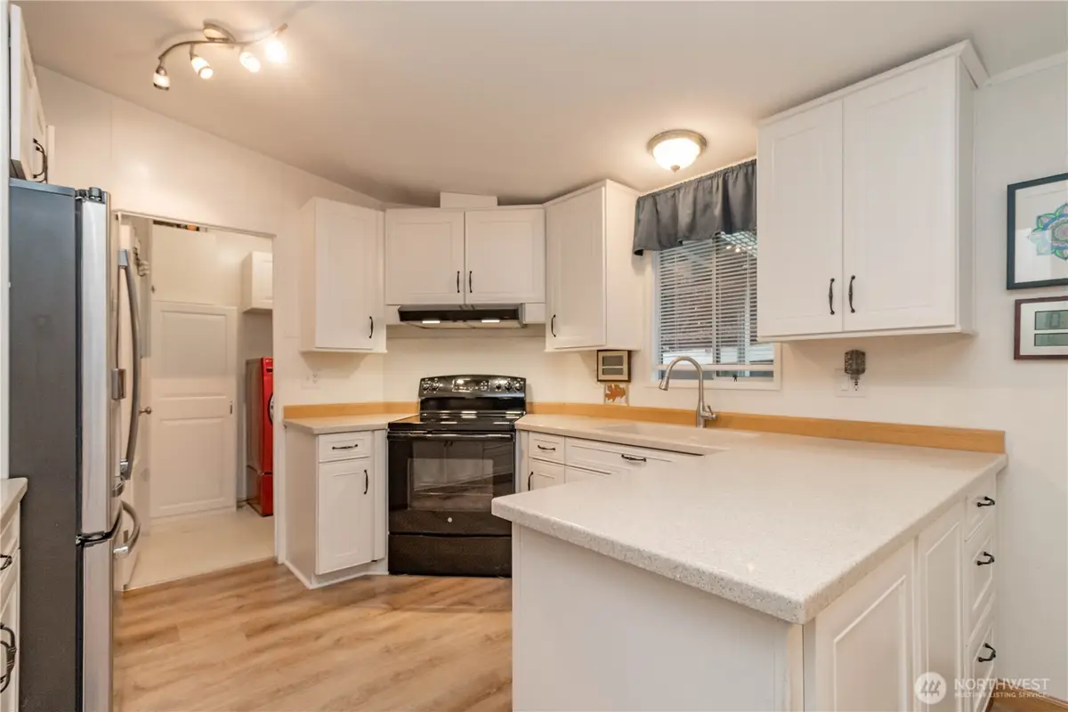 900 29th Street Se #D-11, Auburn, WA 98002 - #1