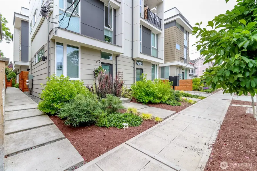 8811 Interlake Avenue N #A, Seattle, WA 98103 - Image #3