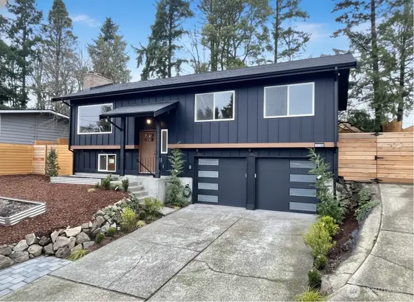 21246 15th Avenue S, Des Moines, WA 98198