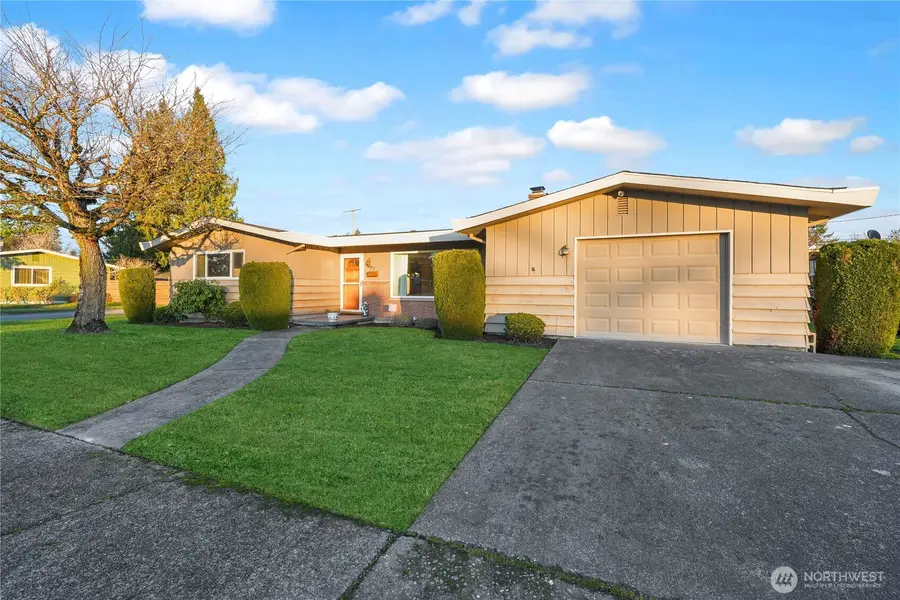 1077 Garfield Street, Enumclaw, WA 98022 - Image #3