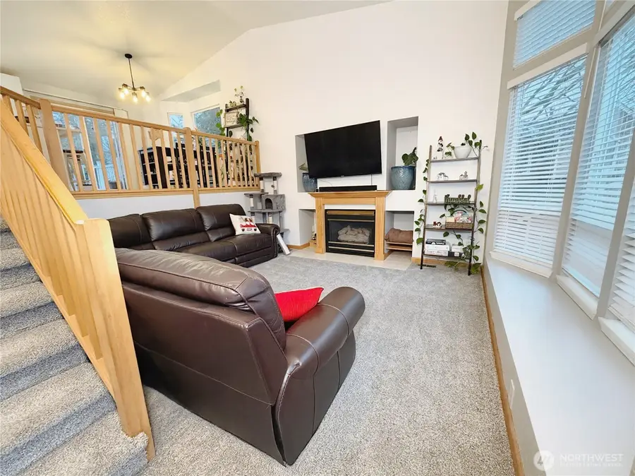 9817 12th Place Ne, Lake Stevens, WA 98258 - Image #2