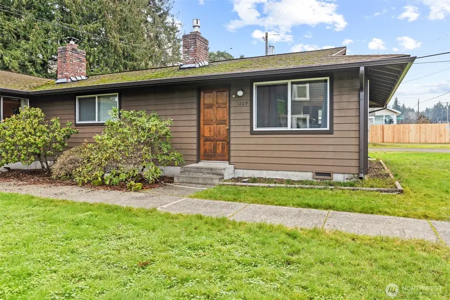 1207 S Pine Street, Port Angeles, WA 98362 - Image #2