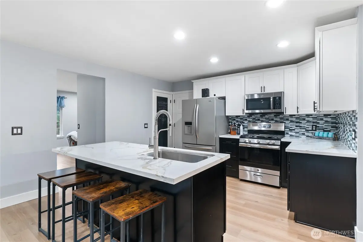 21504 107th Avenue E, Graham, WA 98338 - Image #1