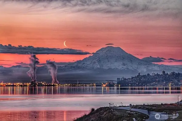 525 Broadway #408, Tacoma, WA 98402