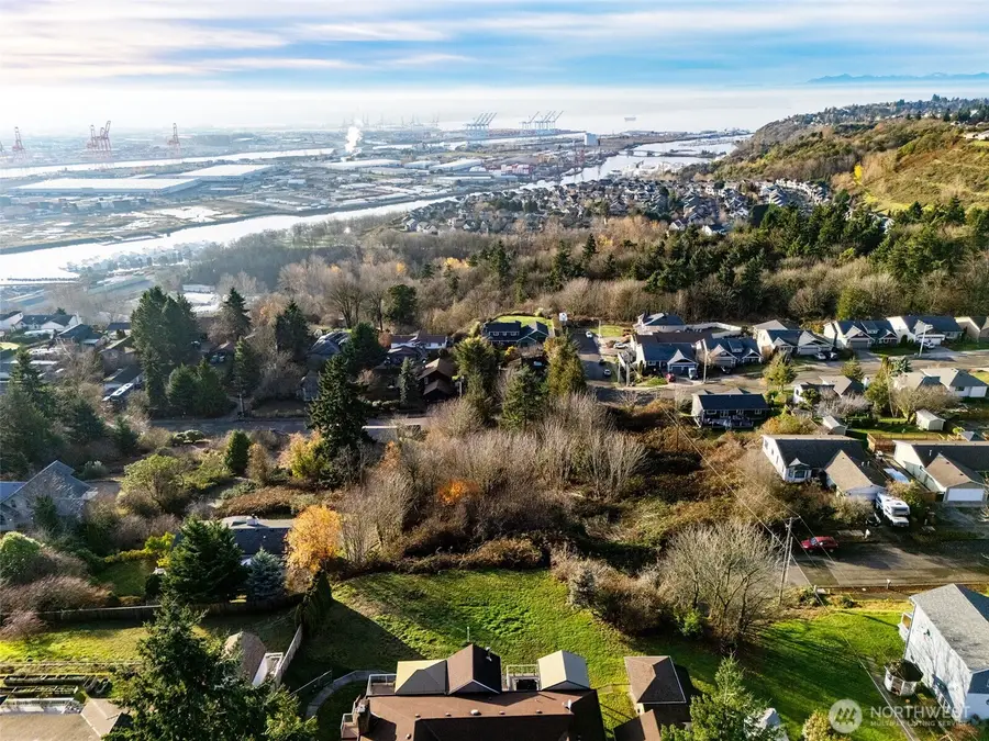 6318 19th Street Ne, Tacoma, WA 98422 - Image #3