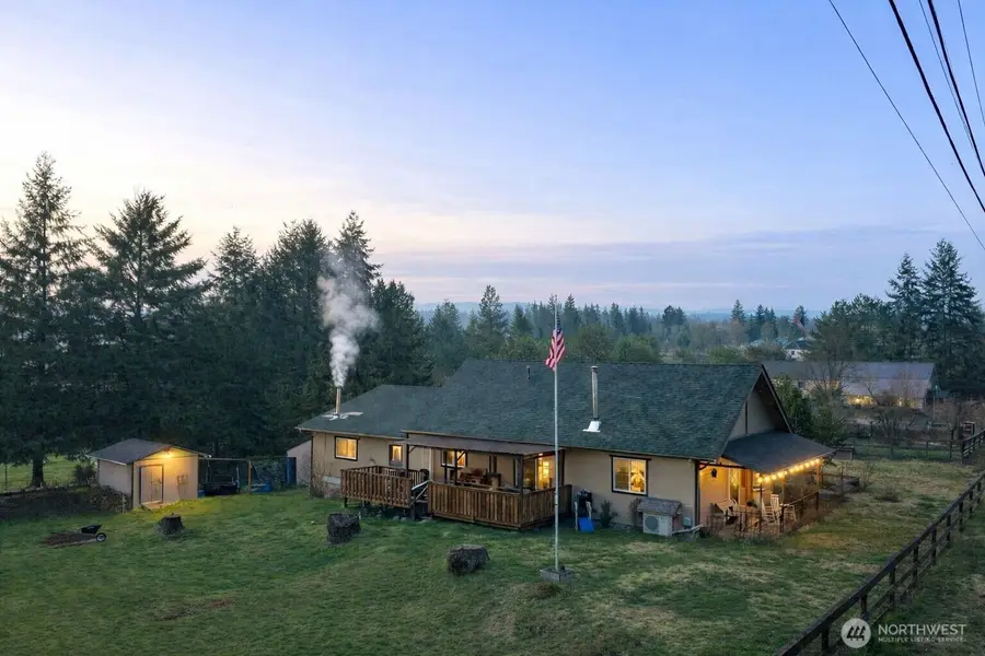 302 Centre Street N, Rainier, WA 98576 - Image #3