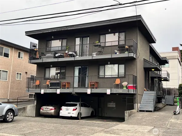 2040 NW 59th Street, Seattle, WA 98107