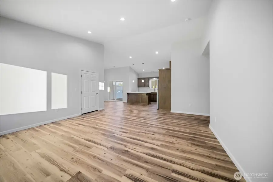 101 Grant Drive, Ephrata, WA 98823 - Image #2