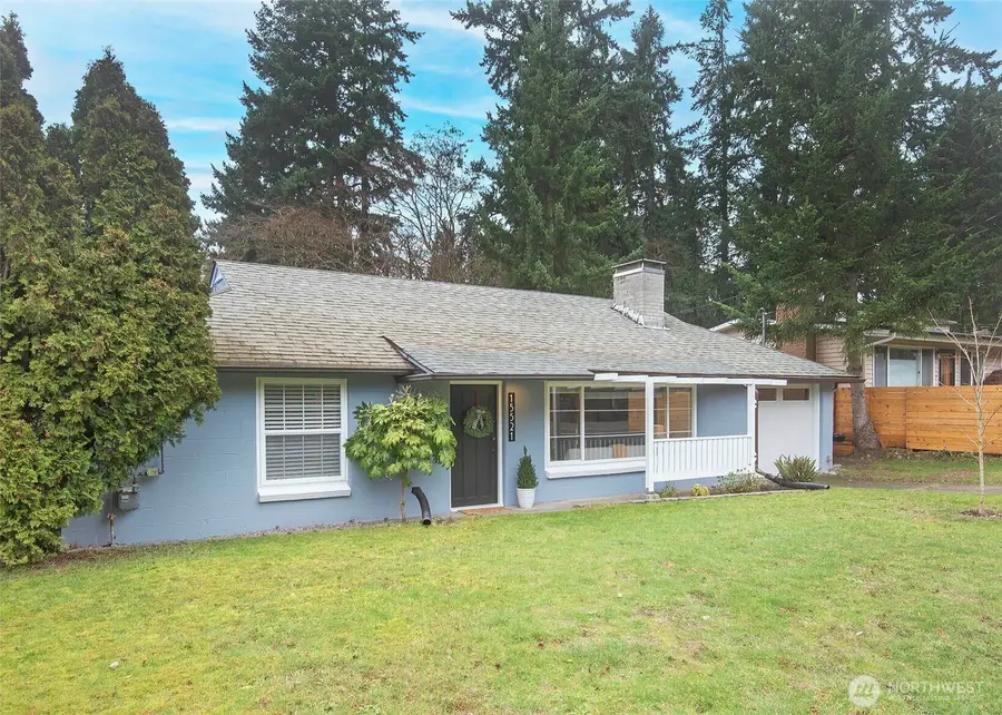 15521 Ashworth Avenue N, Shoreline, WA 98133 - Image #2